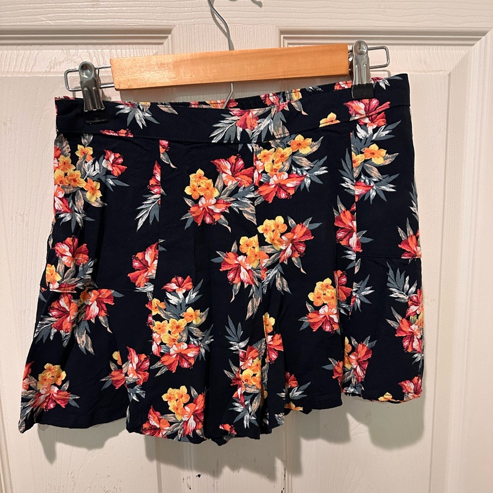 Matching set - Hollister Floral Skirt and Tank